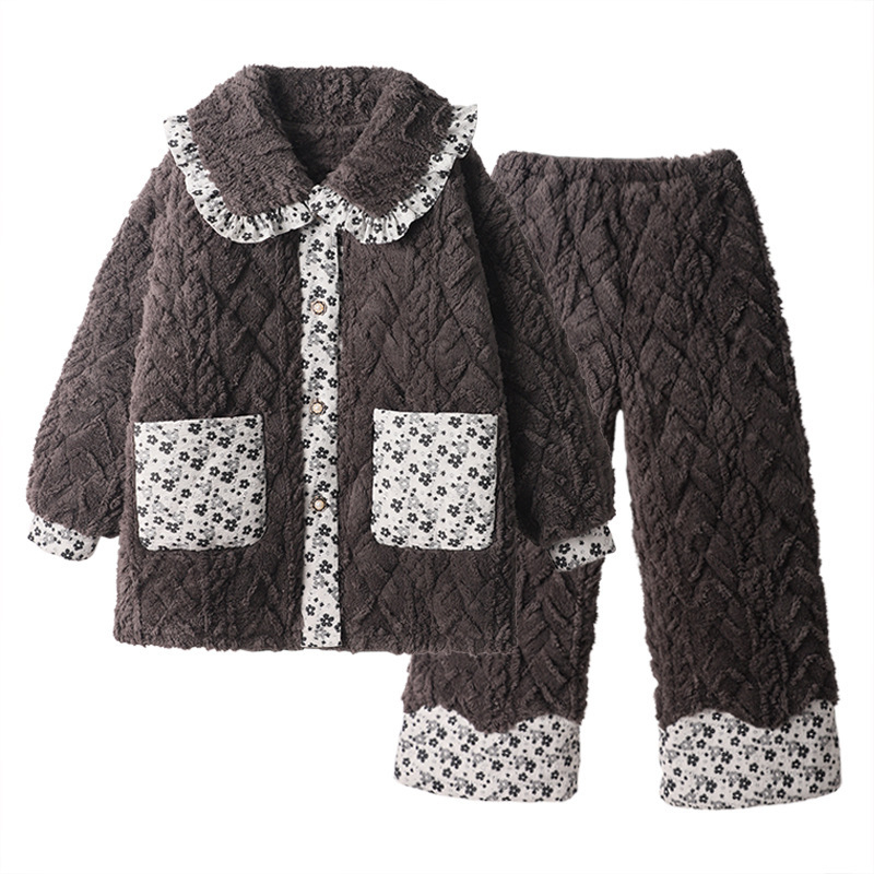 Ženski pidžama set s tri-slojnom debelim prešivanjem, koralni pliš podstava, retro floralni uzorak, dugi rukavi