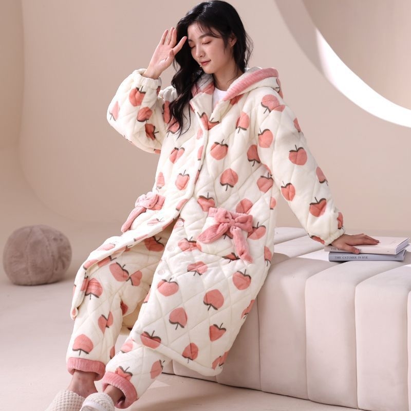 Pidžāmas halāts ar karikatūras stilu, kabatām un pogām – ārkārtīgi bieza 501–600 g/m2, saglabā siltumu, pavasaris 2025