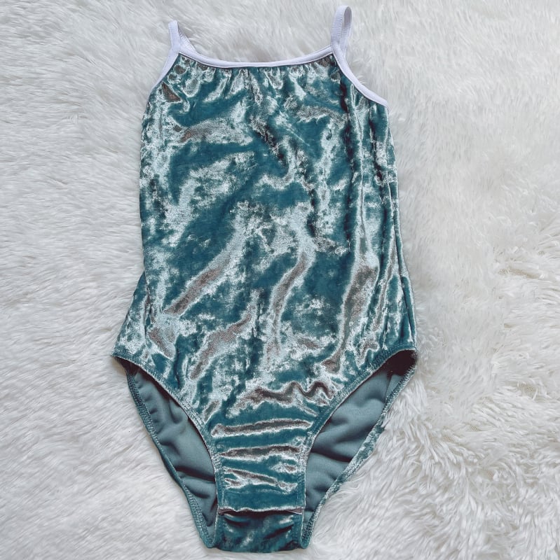 Body de dans pentru fete cu bretele – Gold Diamond Velvet, poliester, balet etno-latin, stil dulce, pentru copii 8+ ani