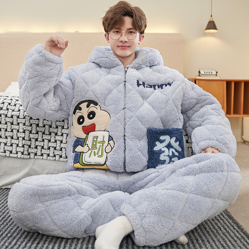 Muške pidžame – tri sloja quilted pamuka, debeli fleece podstava, okrugli ovratnik, dugi rukavi, karikatura stil