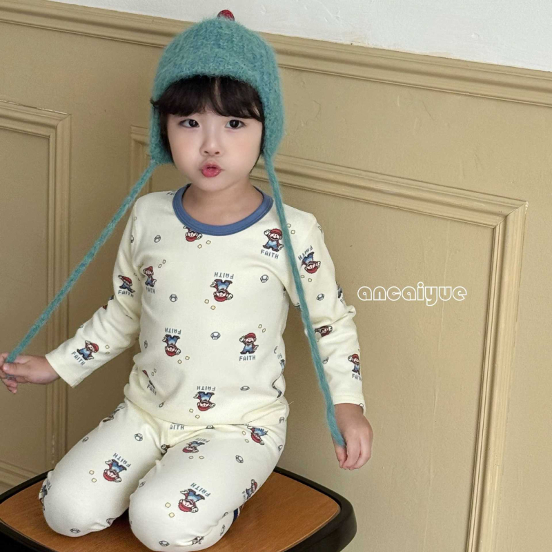 Детски есенно-зимен двучастков комплект домашно облекло: 95% памук, пухкав мек плат, унисекс, за деца 3–8 години, антистатик и антибактериално