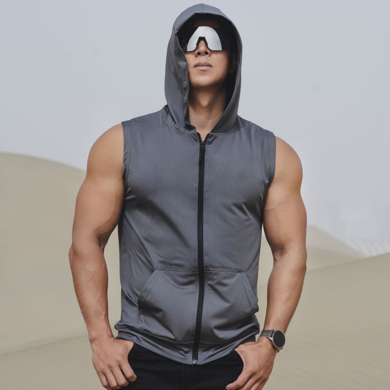 Vyrų vasaros sportinė liemenė su užtrauktuku ir gobtuvu, greitai džiūsta, elastinga, kvėpuojanti (Sezona: Vasaros; Lytis: Vyras; Audinys: Milk Silk, 90% Poliesteris; Funkcija: Kvėpuojanti)