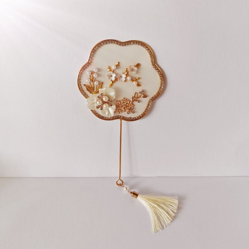 Rankinis ventiliatorius – apvalios formos, Kinijos stilius, metalinis korpusas, intarpų dailė, verslo dovana