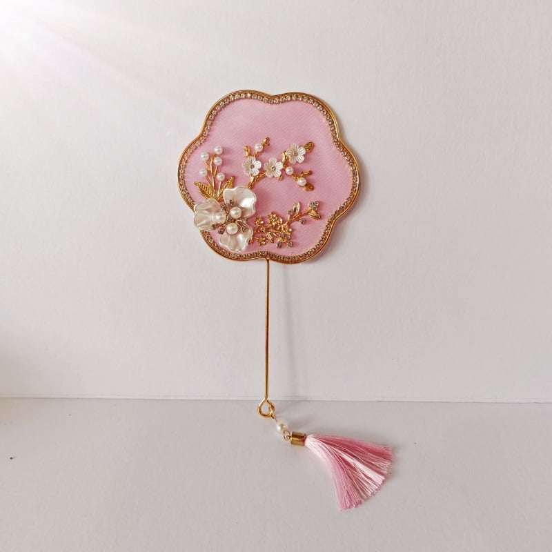 Rankinis ventiliatorius – apvalios formos, Kinijos stilius, metalinis korpusas, intarpų dailė, verslo dovana