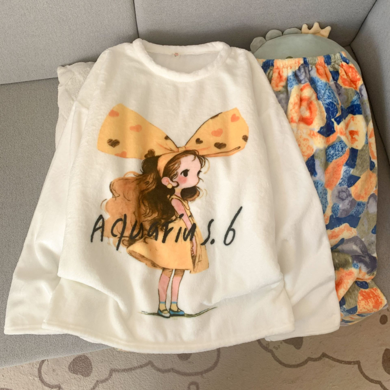 Guļammaises komplekts ar kapuci, animācijas stila, korāla fliessaudums, bieza, apaļš kakls, garas piedurknes