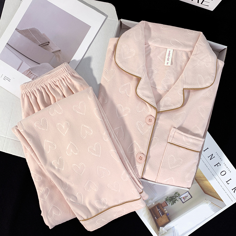 Divdaļīgs pidžamu komplekts ar kardigānu, korejiska stila ar sirds motīvu, brīvs piegriezums, silts, De Velvet akrila materiāls 90–95%, vidēja biezuma 181–200 g/m2
