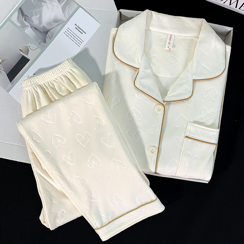 Divdaļīgs pidžamu komplekts ar kardigānu, korejiska stila ar sirds motīvu, brīvs piegriezums, silts, De Velvet akrila materiāls 90–95%, vidēja biezuma 181–200 g/m2