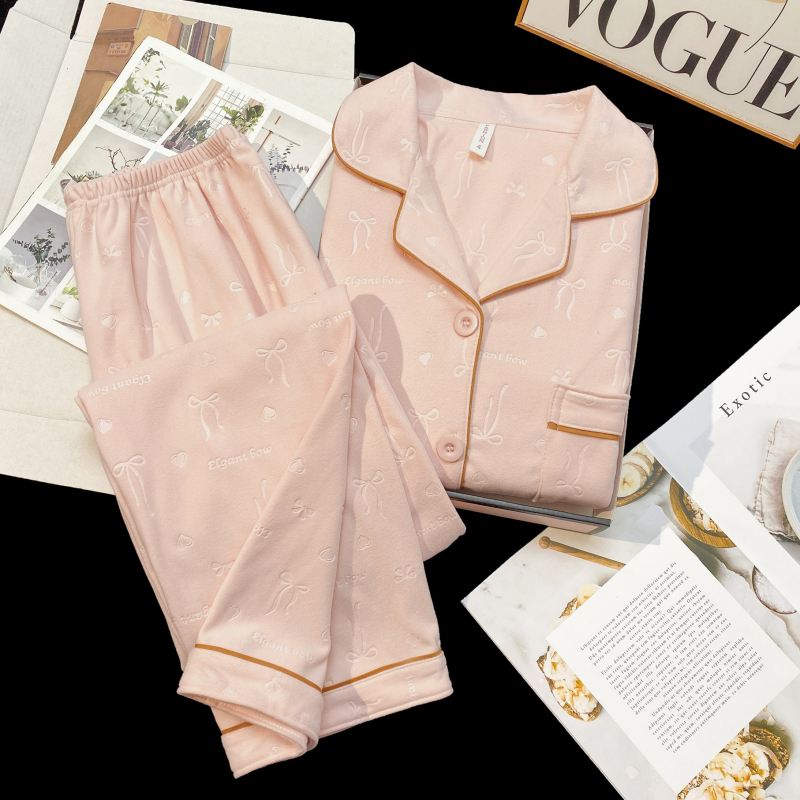 Divdaļīgs pidžamu komplekts ar kardigānu, korejiska stila ar sirds motīvu, brīvs piegriezums, silts, De Velvet akrila materiāls 90–95%, vidēja biezuma 181–200 g/m2