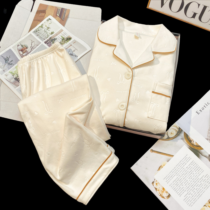 Divdaļīgs pidžamu komplekts ar kardigānu, korejiska stila ar sirds motīvu, brīvs piegriezums, silts, De Velvet akrila materiāls 90–95%, vidēja biezuma 181–200 g/m2