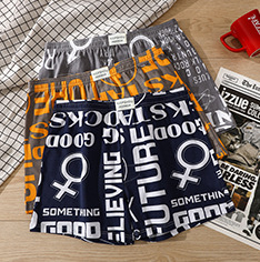 Firecracker памучни боксерки, дишащ трикотаж, средна талия, текстов принт, подплата с 90–95% спандекс, 95–100% памук