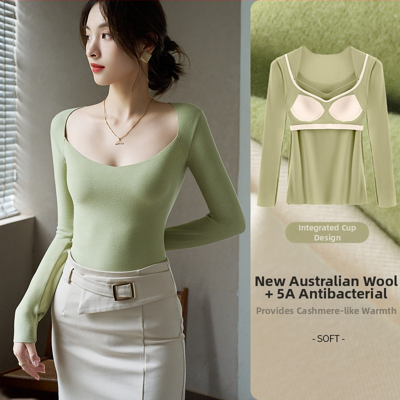 Moteriškas šilumos apatinių komplektas su V kaklu ir įmontuotu krūtinės pagalviu; viskozės audinys; velvetinė įdėklė; storis 251–300 g/m²