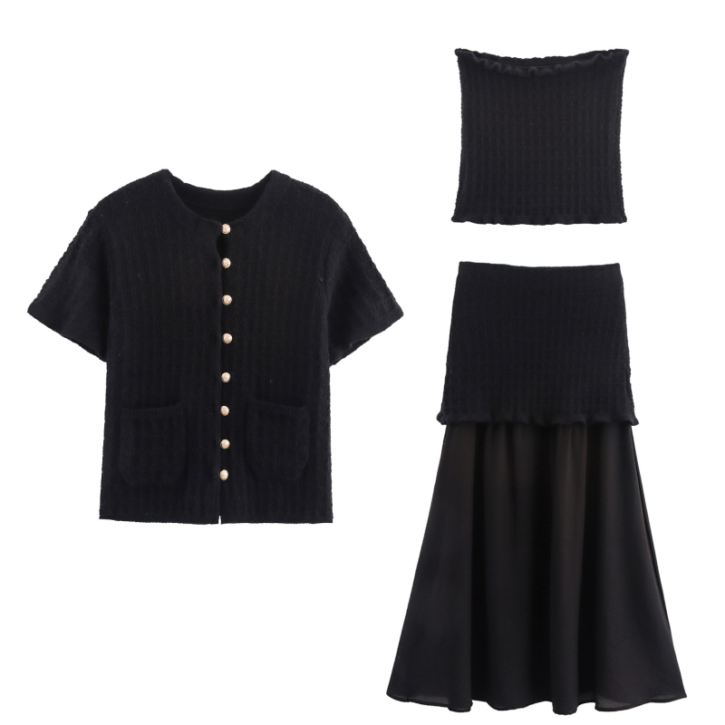 Moterų sijoninis kostiumas su sluoksniuotos dekoratyvinės megztos striukės ir be rankovių viršutine dalimi, aukšta juosmens, vidutinio ilgio sijonas, poliesteris 70–80%