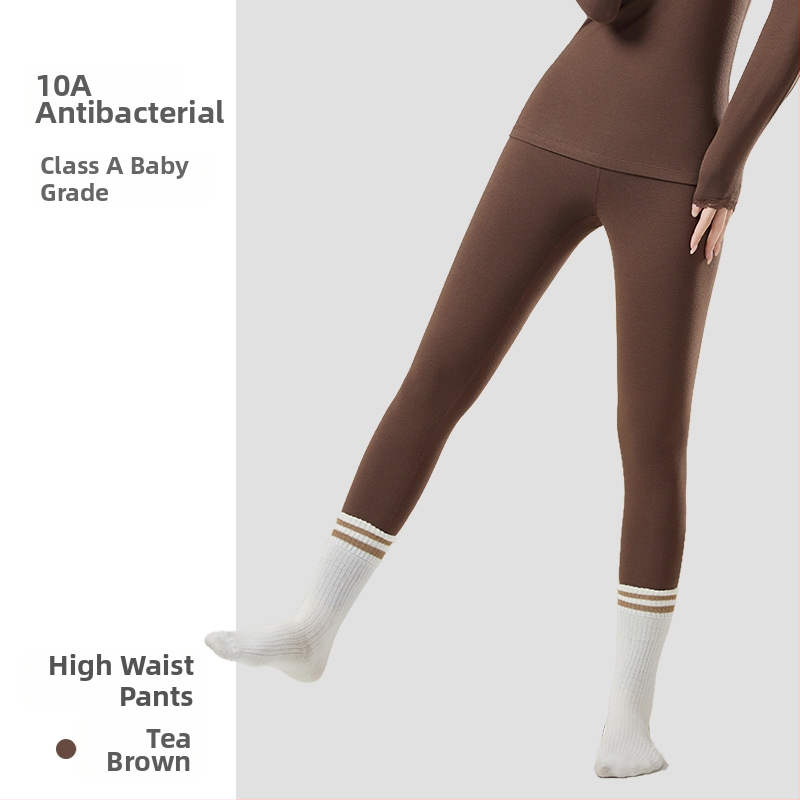 Moteriškas akrilo terminis komplektas su antibakteriniu poveikiu; šiluma storas 201-250 g/m2 su veluro pamušalu; viršus megztinis su ilgomis rankovėmis; apačia kelnes; pagrindinis pluošto kiekis 30-50%.