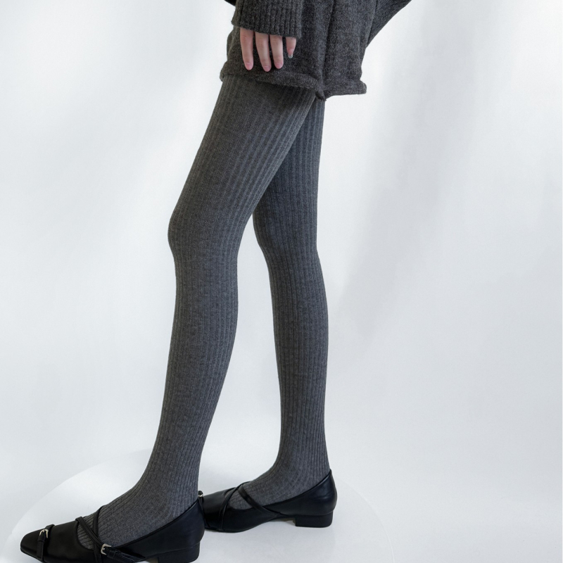 Colanți din lână, croială ce conturează silueta, grosime medie, lungime integrală, anti-fricțiune