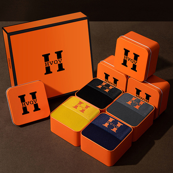 Vyrų medvilniniai bokseriai, megzti, vidutinio juosmens dydžio, vienspalviai; pagrindinis audinys 95–100% medvilnė, kirkšnies įdėklas 30–50% medvilnė