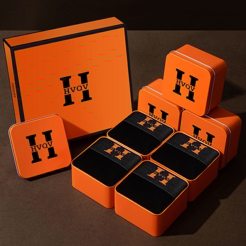 Vyrų medvilniniai bokseriai, megzti, vidutinio juosmens dydžio, vienspalviai; pagrindinis audinys 95–100% medvilnė, kirkšnies įdėklas 30–50% medvilnė