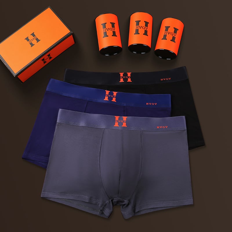 Vyrų medvilniniai bokseriai, megzti, vidutinio juosmens dydžio, vienspalviai; pagrindinis audinys 95–100% medvilnė, kirkšnies įdėklas 30–50% medvilnė