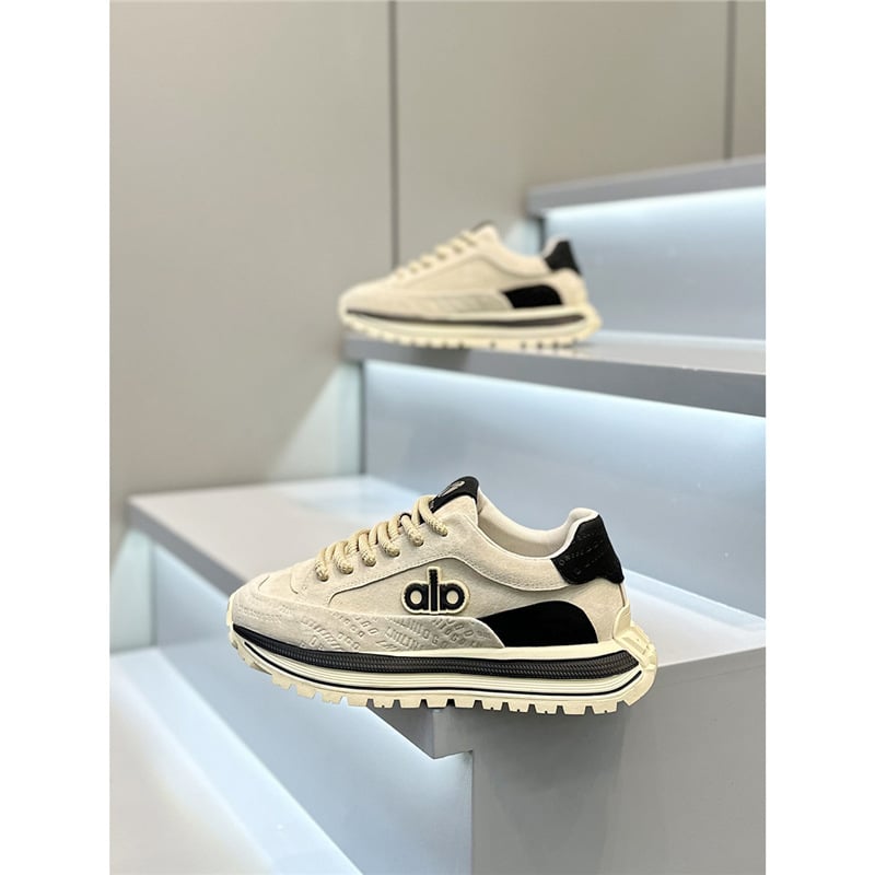 Мъжки спортни обувки с дебела подметка, кожено покритие, гума подметка, ниско горно и връзки