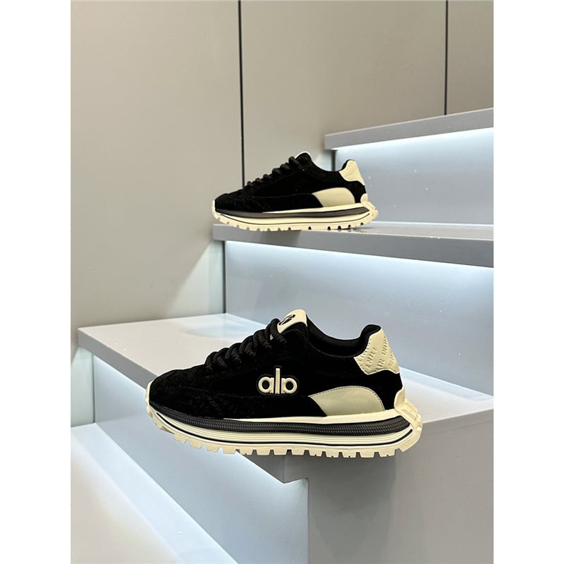 Мъжки спортни обувки с дебела подметка, кожено покритие, гума подметка, ниско горно и връзки