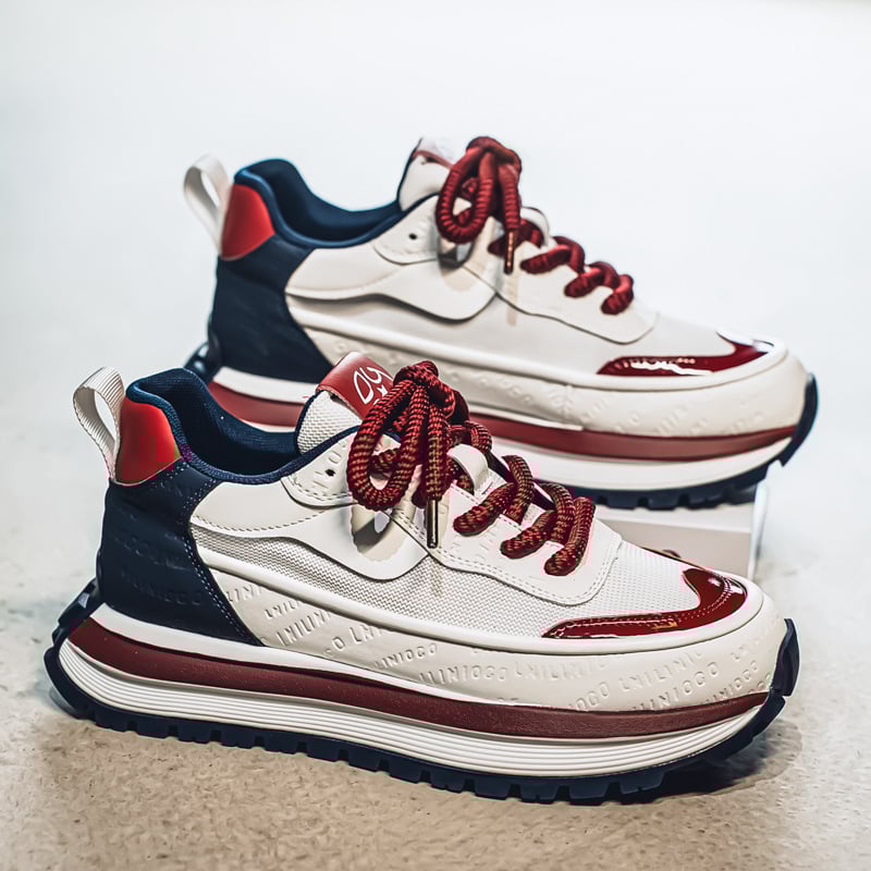 Férfiaknak szóló sportcipő, magasságot növelő vastag talppal, felső része műbőr, EVA belső talp, gumitalp, alacsony felső rész