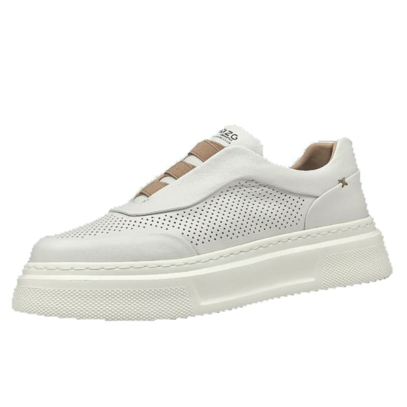 Férfi mindennapi tornacipő, első réteg marhabőrből, lélegző gumítalp, fűzőzárás, kerek orr, 3–5 cm sarok