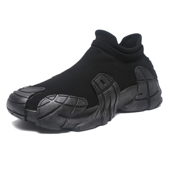 Adidași slip-on din plasă respirabilă, ușori, stil sport casual, cu talpă antiderapantă și rezistentă; guler joasă, vârf rotund, talpă turnată prin injecție