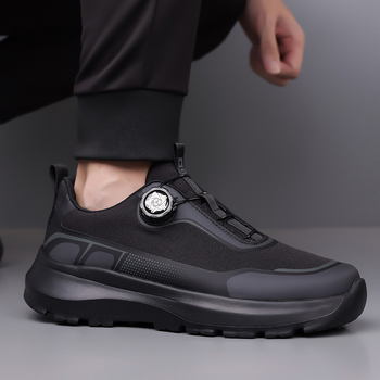 Férfi sportos-casual cipő, légáteresztő hálóval, magasságot növelő vastag talppal, TPU + vízálló szövet felsőrész, gumis hab talp, forgócsat zárás.