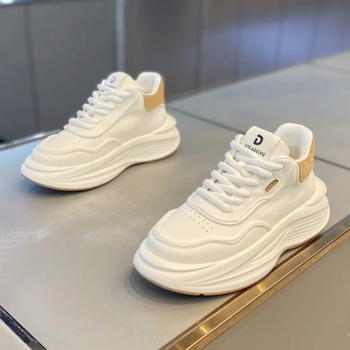 Loafers s prozračnim mrežastim gornjim dijelom, vezanje, šiljat vrh, gumena potplat – lagane svakodnevne cipele u stilu Dad Shoes