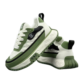 Férfi sportos-casual cipő bőr felsőrésszel, gumírozott külső talppal, fűzős zárással, vastag magasságot növelő talppal, hálós belsővel