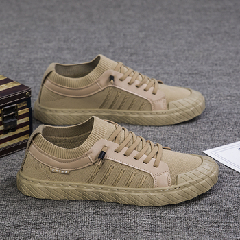 Férfi lélegző hálós sportcipő, kerek orral, alacsony felsőrésszel és injektált talppal