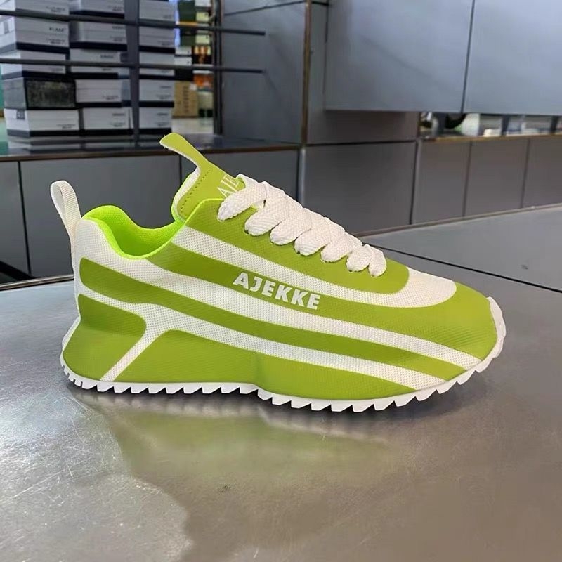 Férfi loaferek – légáteresztő hálófelső, fűzőzárás, hegyes orr, gumitalp, könnyű