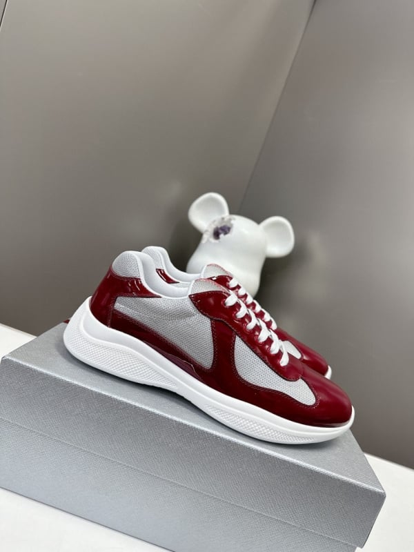 Sportos-casual cipő valódi bőrből, felsőrész: bőr, talp: gumi, belső talp: természetes bőr, fűzőkkel záródó, uniszex