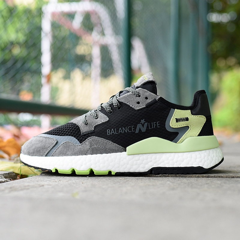 Bežečke tenisice s gornjim dijelom od umjetnog velura, EVA ulošak, gumeni potplat, vezanje, unisex