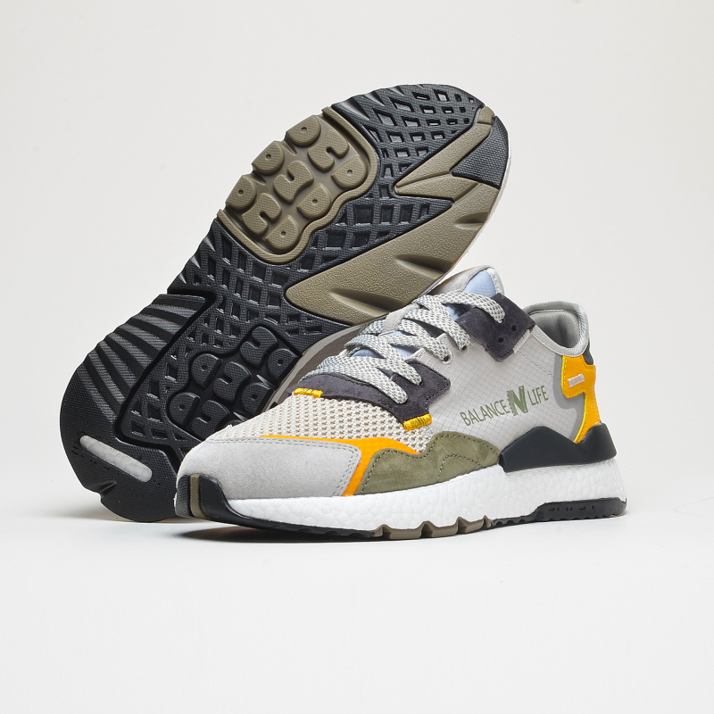 Bežečke tenisice s gornjim dijelom od umjetnog velura, EVA ulošak, gumeni potplat, vezanje, unisex