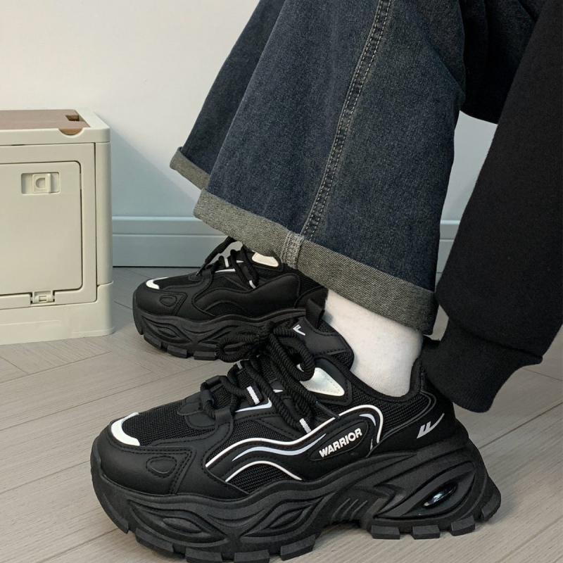 Muške tenisice za povećanje visine — gornji dio od Lycra, Goodyear potplat, vezanje, zaobljena završnica, uložak od umjetne dlake