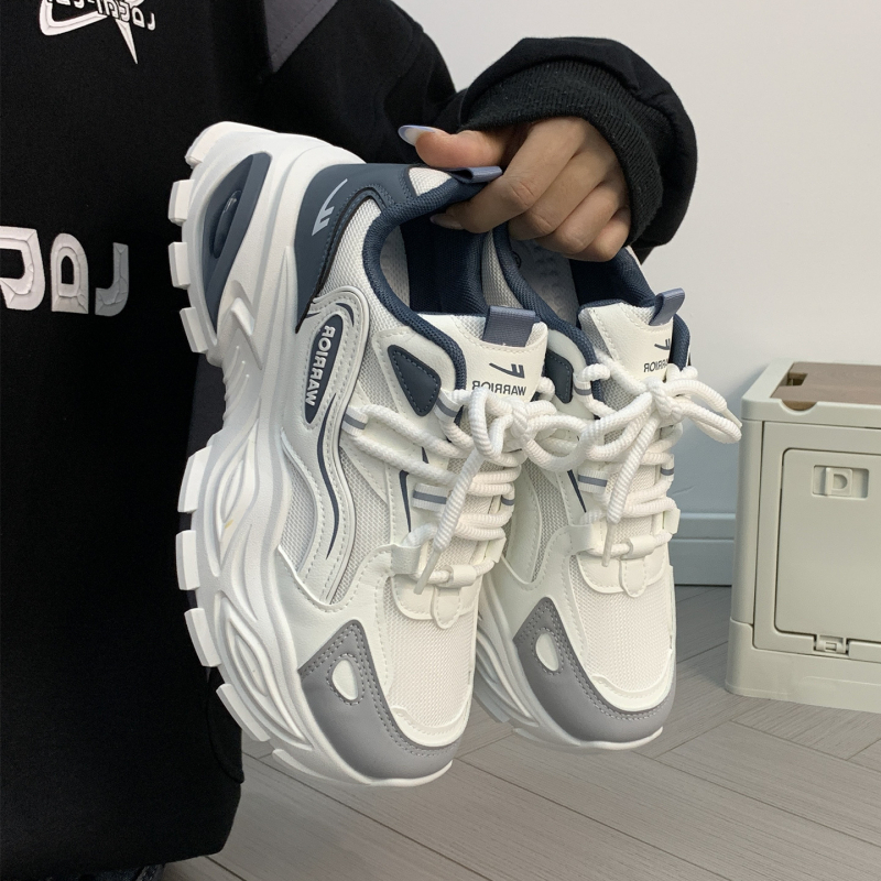 Muške tenisice za povećanje visine — gornji dio od Lycra, Goodyear potplat, vezanje, zaobljena završnica, uložak od umjetne dlake