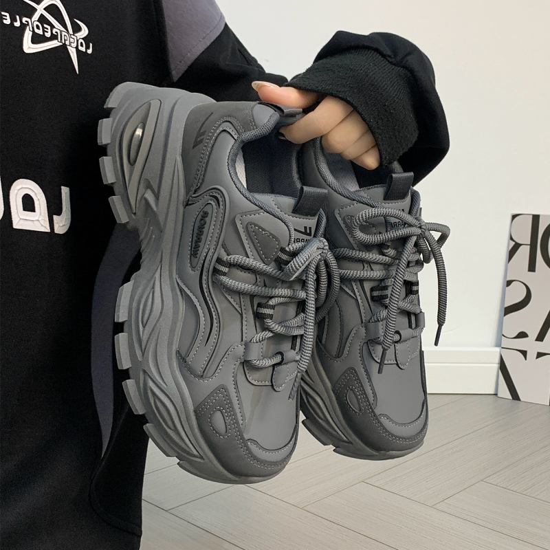 Muške tenisice za povećanje visine — gornji dio od Lycra, Goodyear potplat, vezanje, zaobljena završnica, uložak od umjetne dlake