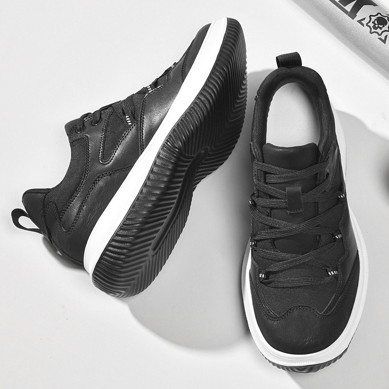 Muške sportsko-casual tenisice s debelom potplatom za povećanje visine 6–8 cm, gornji dio od kože krave, potplat od gumoplastike, vezanje šnirkama, okrugli vrh