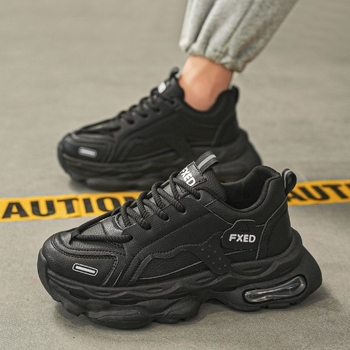 Muške tenisice s debelim potplatom – PU gornji dio, gumeni đon, vezanje šnuralama, EVA ulošak, visina pete 3–5 cm