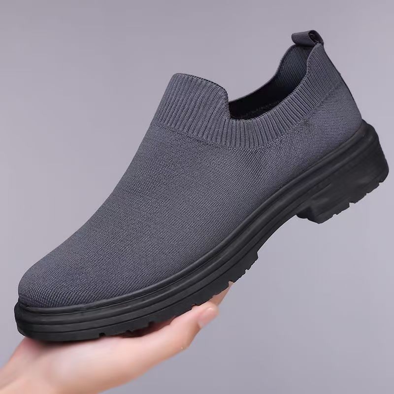 Muške ljetne sportske tenisice – prozračni tekstilni gornji dio, slip-on, niski kroj, okrugli nos, PVC đon, umetni ulošak od umjetne kože