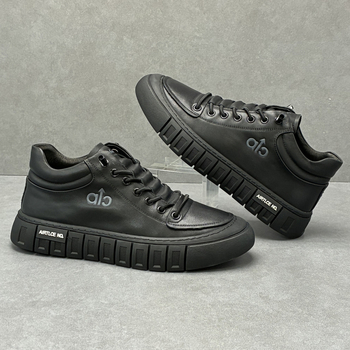 Vyriški platforminiai kedai, viršus iš karvų odos, gumos padas, 3-5 cm kulno aukštis, uždarymas elastine juostele