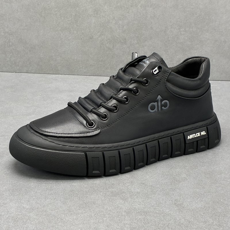 Vyriški platforminiai kedai, viršus iš karvų odos, gumos padas, 3-5 cm kulno aukštis, uždarymas elastine juostele