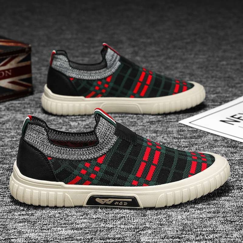 Vyriniai jachtų bateliai, kvėpuojanti tinklinė viršutinė dalis, PVC padas, slip-on, apvali nosis, žemas kulnas 1–3 cm