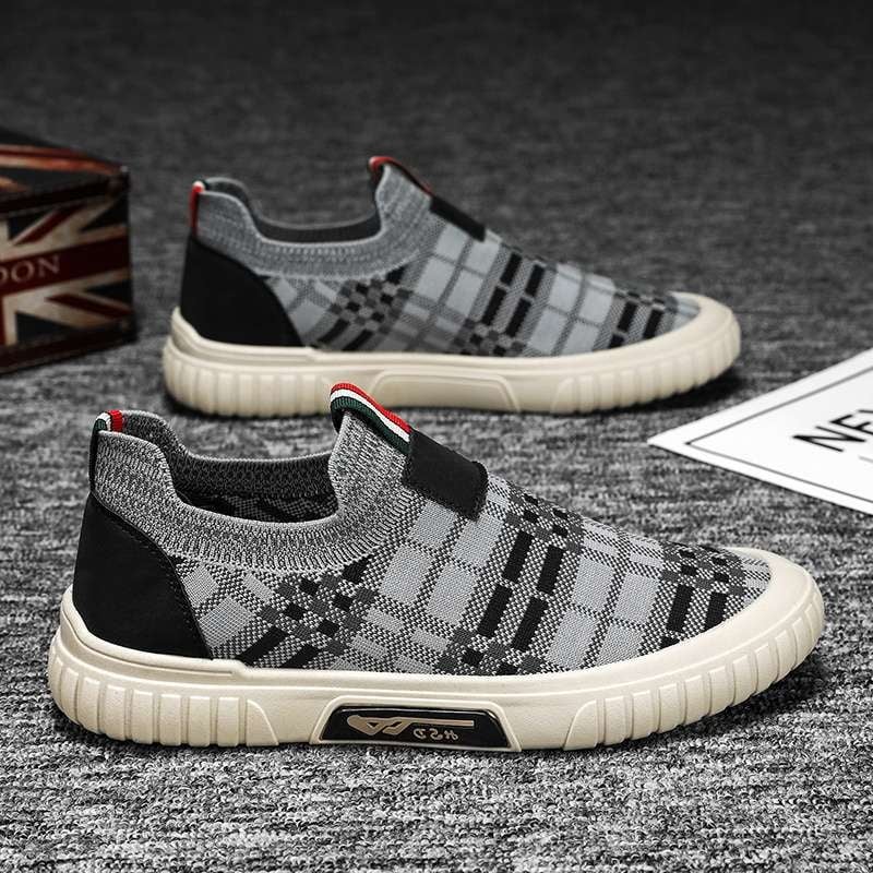 Vyriniai jachtų bateliai, kvėpuojanti tinklinė viršutinė dalis, PVC padas, slip-on, apvali nosis, žemas kulnas 1–3 cm