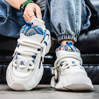 Muške tenisice tip dad shoes s gornjim dijelom od umjetnog PU, gumom potplatom, vezivanjem šnure, niski profil, ravna peta