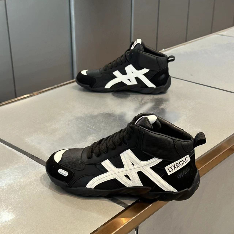 Vyriniai aukšti sportiniai bateliai su raišteliais, aštrus nosis, mikropluošto viršutinė dalis, PU įdėklas