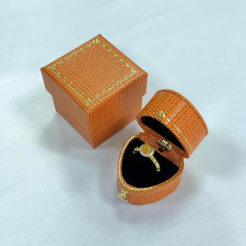 Saderināšanās gredzena kārbiņa, no papīra/kartona, kartona iepakojums, juvelierizstrādājumu iepakojums, specifikācija 1