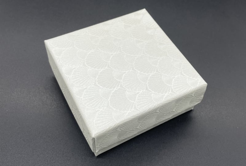 Rotaslietu kastīte ar čaulu rakstu – Kompozīta materiāls, kastīte rotaslietām un rokassprādzēm