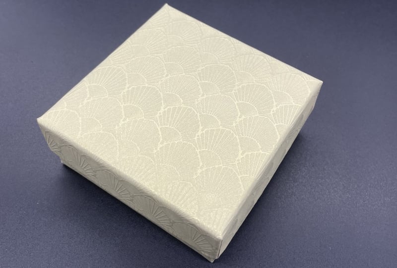 Rotaslietu kastīte ar čaulu rakstu – Kompozīta materiāls, kastīte rotaslietām un rokassprādzēm