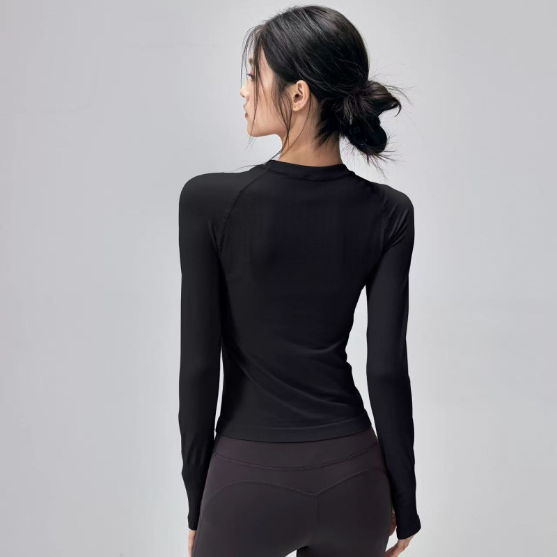 Magpie hosszú ujjú kereknyakú lélegző felső futásra és jóga számára — 92% nylon / 8% spandex, csípőhosszú